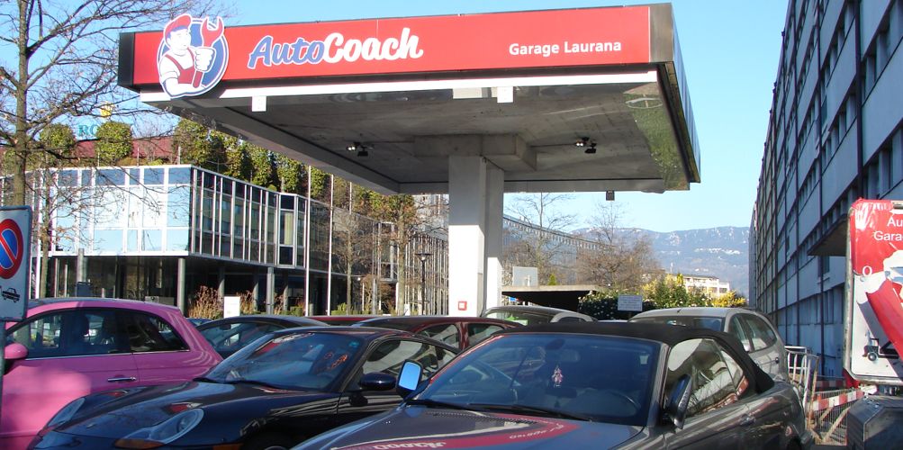 auto coach garage laurana