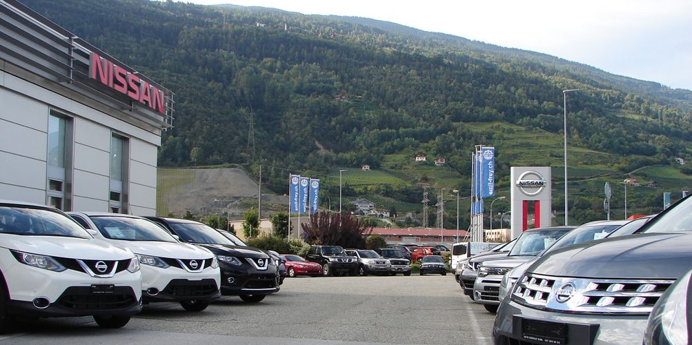 nissan sion valais