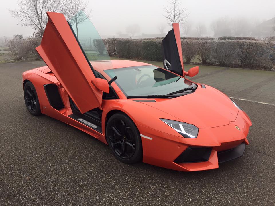 Lamborghini aventador orange geneve