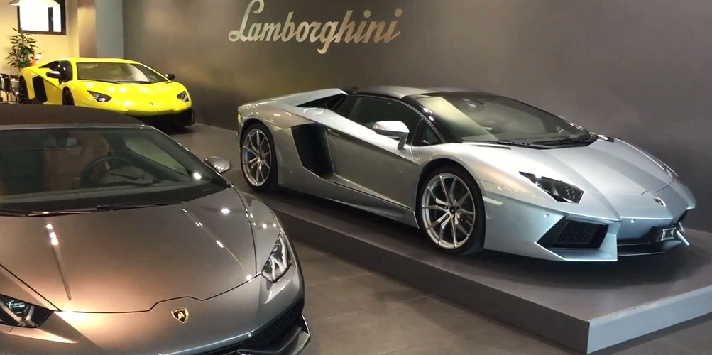 interieur concession lamborghini plan les ouates geneve suisse